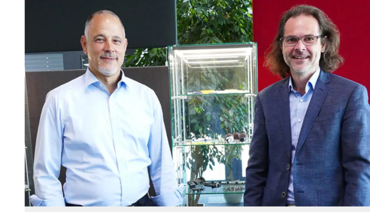 Markus Schmidt, CEO HEKUMA & Prof. Dr.-Ing. Honorary Doctor of ONPU Thorsten Schöler, THA