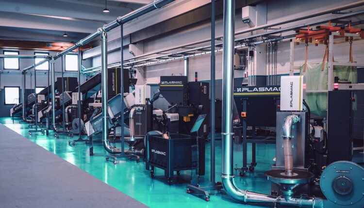 Innovation and Traceability for Plastic Recycling Through Digital Product Passports